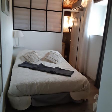 L'Armourier Bed & Breakfast Largentiere Room photo