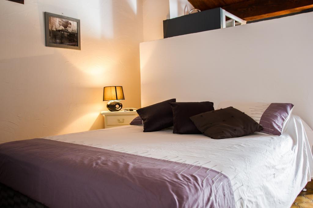 L'Armourier Bed & Breakfast Largentiere Room photo